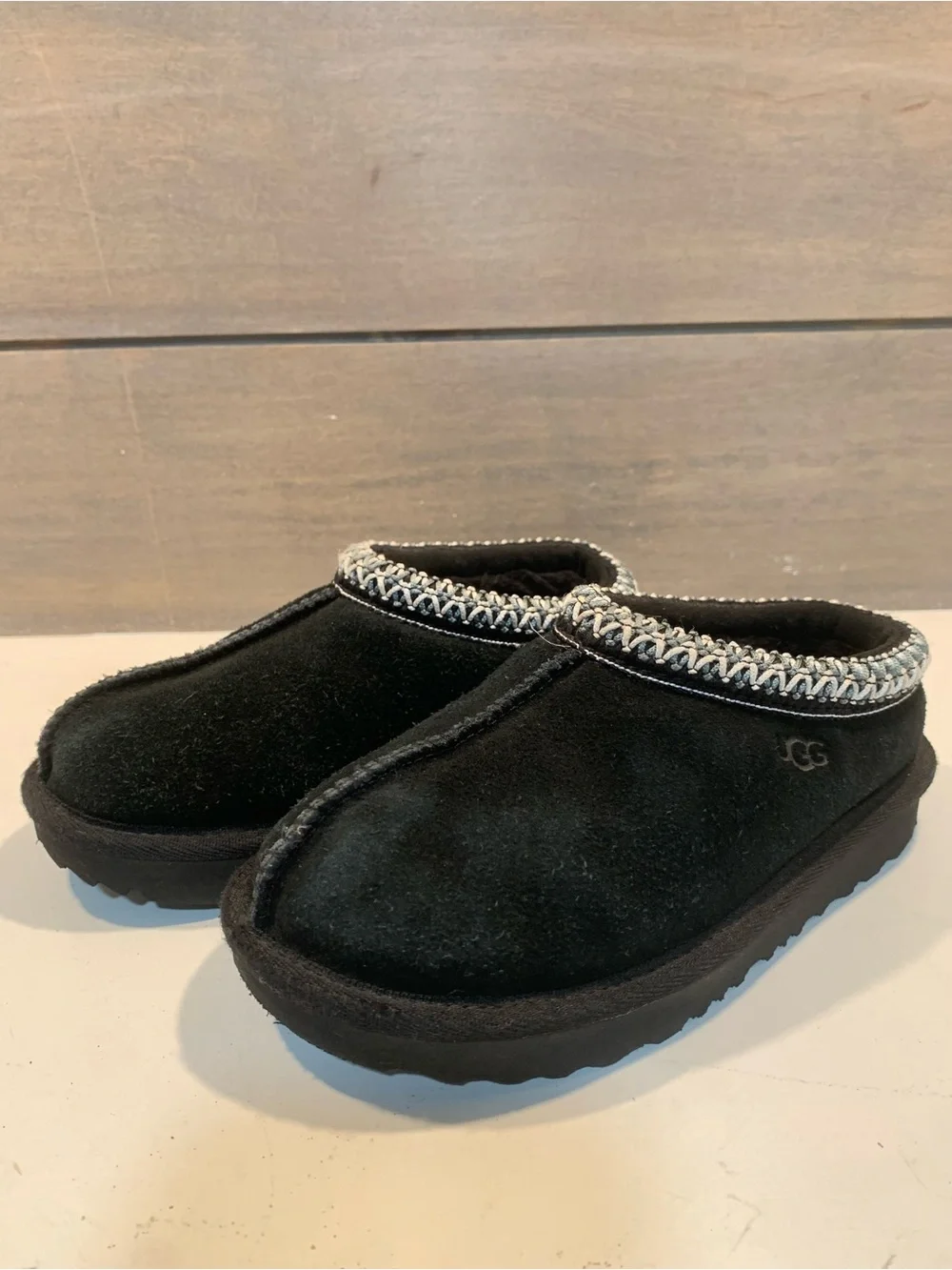 UGG Kids Tasman Slippers Black Suede Size 11 Casual Preppy